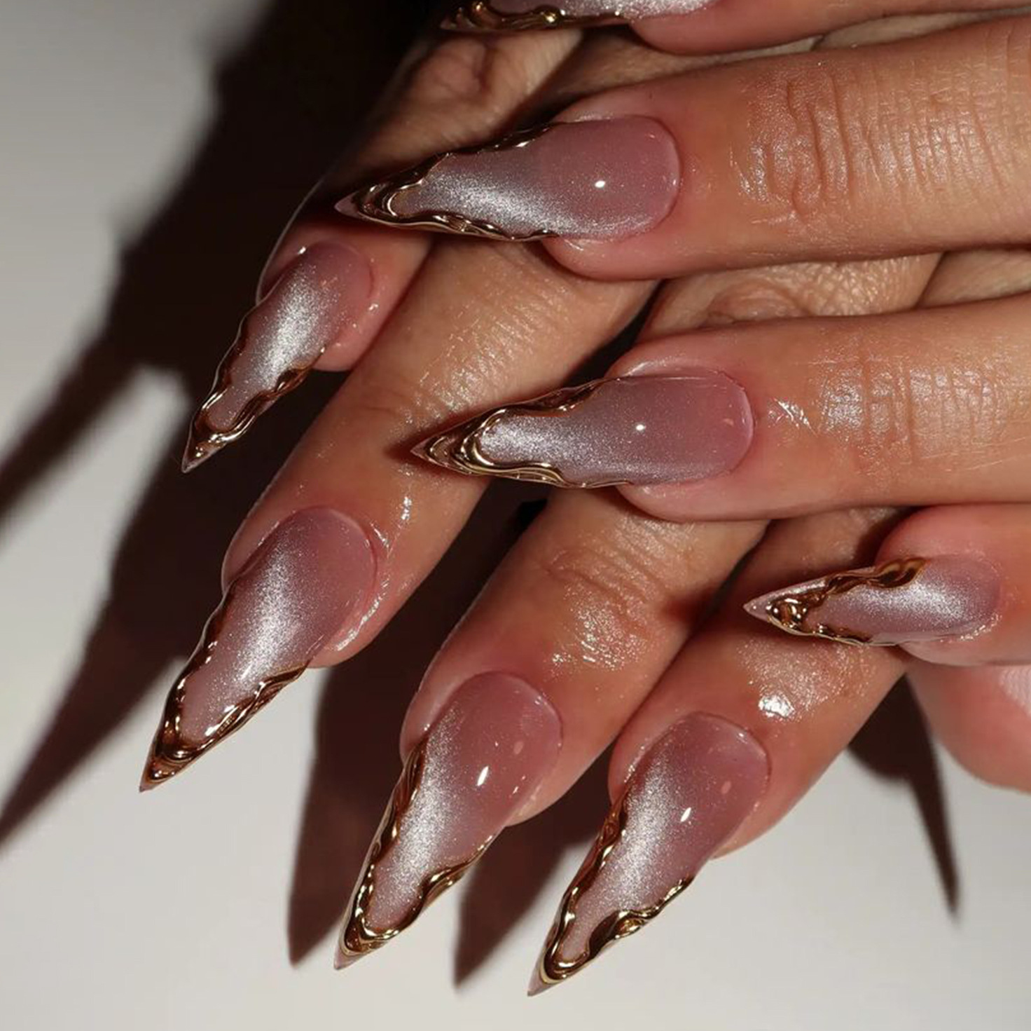 Nail Art Cat Eye Simple - Uñas Postizas Almendradas con Efecto Ojo