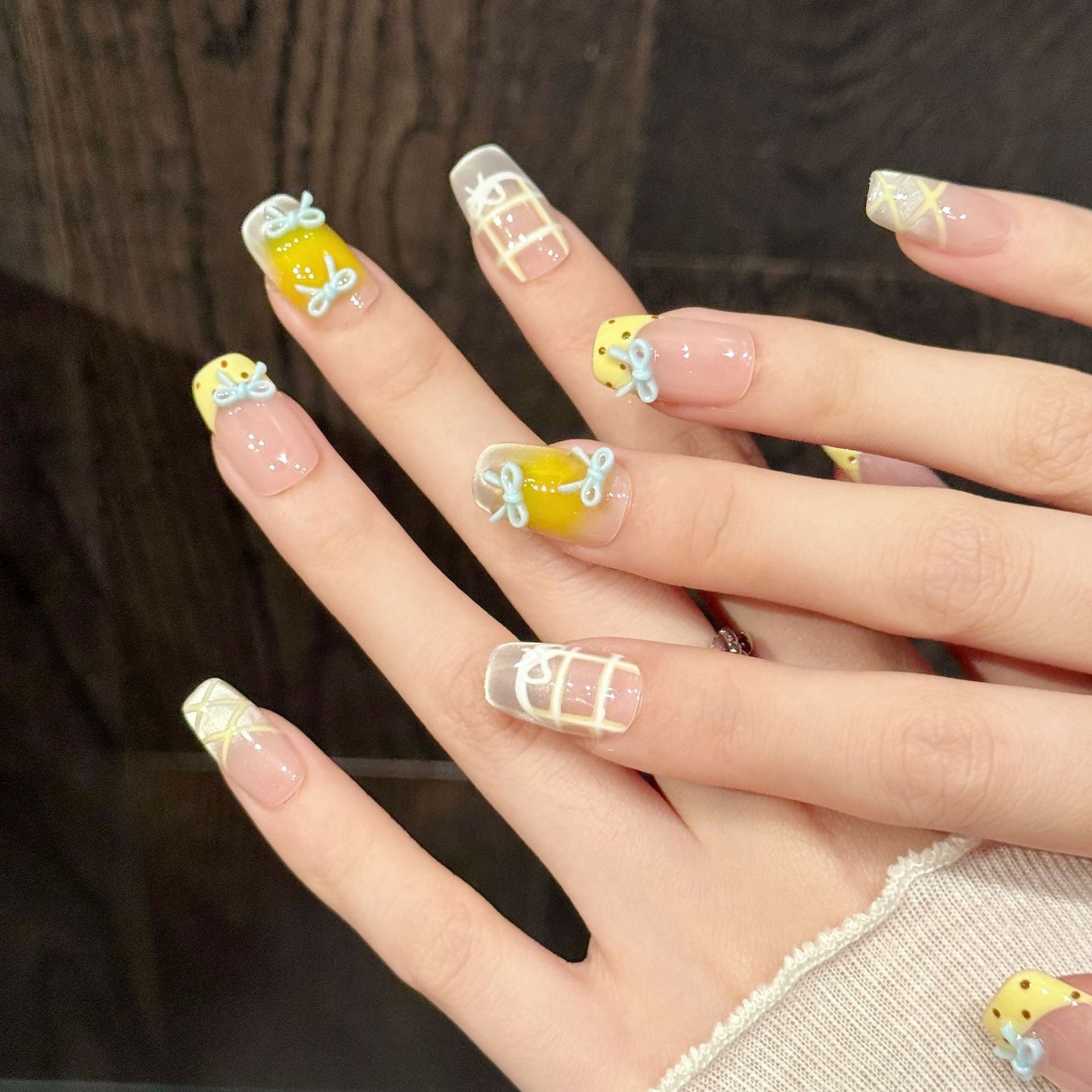 10 Uds. De uñas postizas hecha - Nail Art Yellow reseña y precio